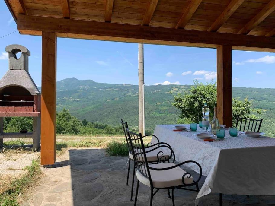 Villa La Casa Sulla Collina Varsi Esterno foto