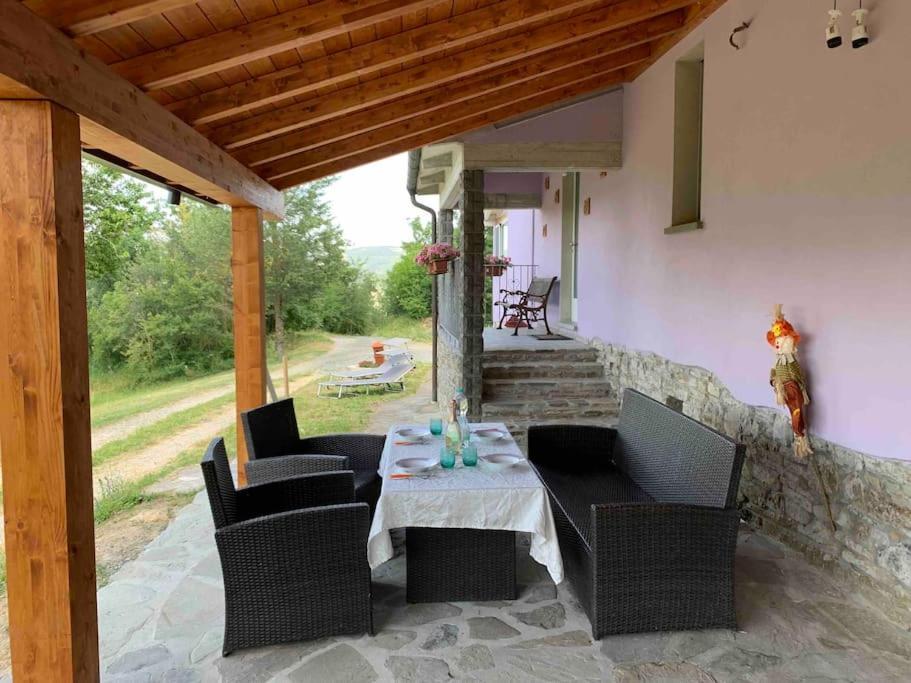 Villa La Casa Sulla Collina Varsi Esterno foto